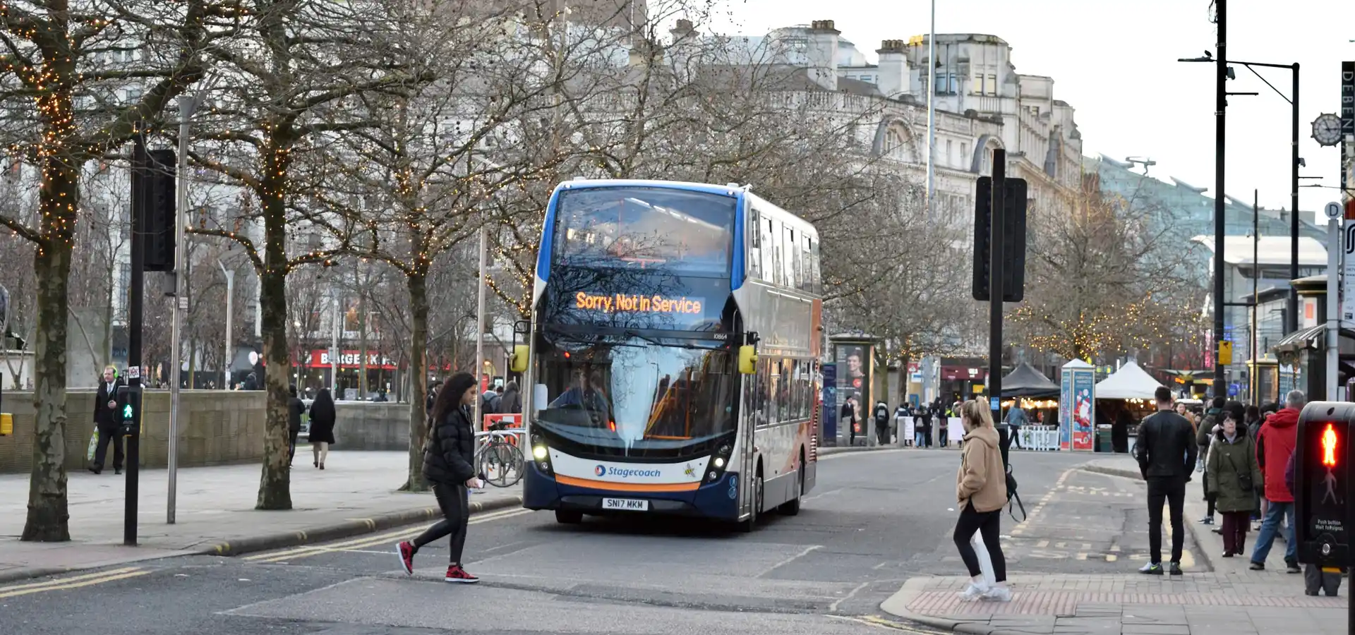 bus in manchester